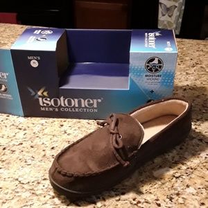 NWT very nice Isotoner lined slippers Sz 11-12
